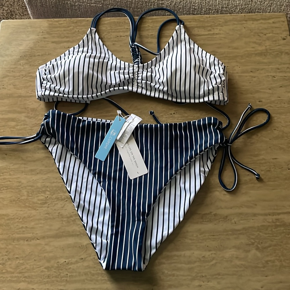 Cupshe two piece size L - Picture 4 of 9